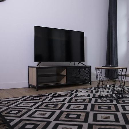 شقة Triplex 110 M2 Centre Historique Avec Jacuzzi دينان المظهر الخارجي الصورة