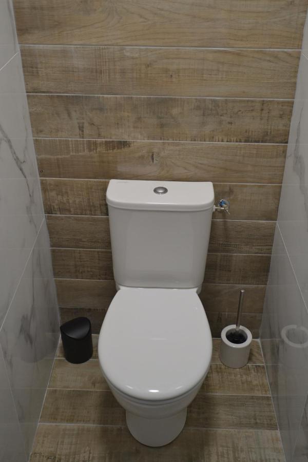 شقة Triplex 110 M2 Centre Historique Avec Jacuzzi دينان المظهر الخارجي الصورة